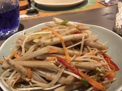 炒莲藕苗-CHINCHIN 青青·泰国料理(万象食家店)
