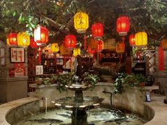 大堂-万里闯关东铁锅炖菜馆(高新旗舰店)