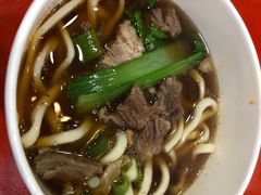 -六合夜市