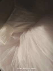 -Flora婚纱礼服定制租赁店