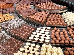 -Laderach 莱德拉(上海环贸iapm店)