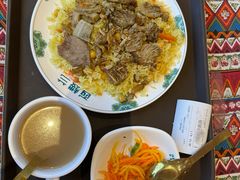 -大食代美食广场(上海中心店)