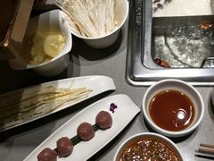 -海底捞火锅(金山百联店)
