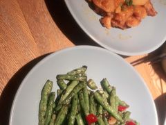 -蜜桃餐厅·伴山(湖滨商业街店)