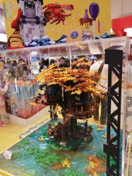 -乐高品牌旗舰店(人民广场店)