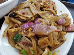 -北大学一食堂