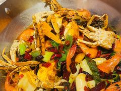 -七欣天香辣蟹火锅(闵行浦江欢乐颂店)