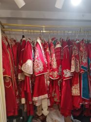 -柏拉图婚纱馆