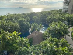 -三亚湾海居铂尔曼度假酒店