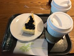 -星巴克(上海虹桥南丰城办公楼店)