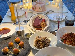 -MONICH牛排融合餐厅(和义大道购物中心店)