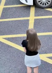 -十六番发型师事务所