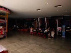 等位区-海底捞火锅(航洋城店)