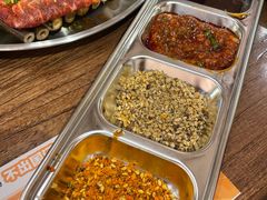 -明洞阿姨·韩式酱蟹烤肉·创意料理(三元桥店)