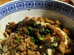 辣肉面-沪西老弄堂面馆(定西路店)