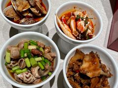 四拼小海鲜-鸽子侯·家宴·平价海鲜(绿地店)