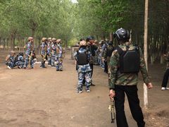 -亲兄弟真人CS团建拓展基地
