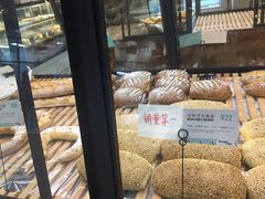 -Dough&Joe团憩(瑞虹天地月亮湾店)