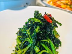 -滩外滩·本帮江浙菜(新天地店)