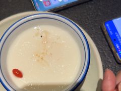 -蝴蝶里·粤菜·点心(滨江龙湖店)