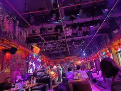 -喜鹊音乐酒馆(西街店)