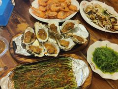 -老东镇啤酒屋海鲜加工·蒸汽海鲜·海鲜烧烤(台东店)