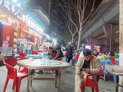 -老街烧烤大排档·地道湖北菜·龙虾馆(汉口火车站店)