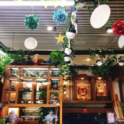 -灵彩珠宝(朗香街店)