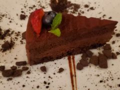 巧克力松露蛋糕-WOLFGANG PUCK KITCHEN & BAR(迪士尼小镇店)