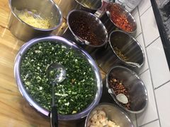 -白露塘杀猪粉(药王街店)