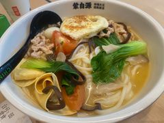 -蒙自源米线大王(东站店)