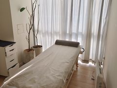 -至艾推拿院·三伏灸(昆城广场店)