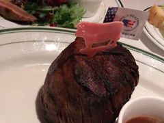 -Wolfgang’s Steakhouse 沃夫冈牛排馆(上海白玉兰广场店)