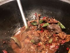 -挂旗柴锅鸡(蚌山区嘉年华店)