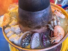 -一口猪海鲜浑锅·东北家常菜