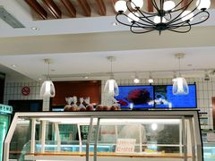 面包甜点陈列柜-老大昌(淮海中路店)