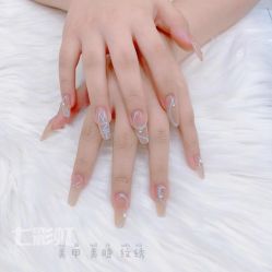 -七彩虹美甲美睫 半永久