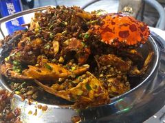 -凤凰路何眼镜香辣蟹(花果园店)