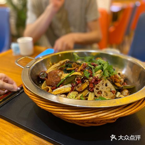 舅姥爷麻辣香锅(万泰城店)