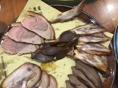 -六禾熏酱小酒馆·东北菜(海甸岛店)