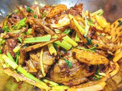 主打的干锅鸭头-安诚居干锅鸭头(八角店)
