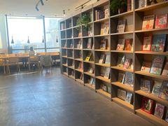 -魔方城市书房(中街益田店)