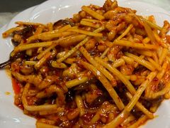 -鑫巴蜀小镇 · 水煮鱼专研店(玉桥店)