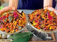 -围炉肉舍•炭烤活鳗•丹东海鲜烤肉(步行街店)