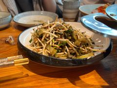 -野山舂·贵州现舂酸汤火锅(鸿通城店)