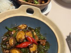 -八府香鸭·啫啫煲(华山路店)