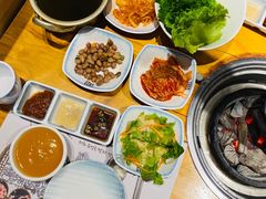 -唯成•韩国炭火烤肉 유성고기