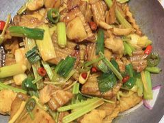 -路边边.炒菜烧烤.音乐餐厅(良乡长虹店)