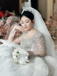 -欣薇婚纱(新源乐汇城店)