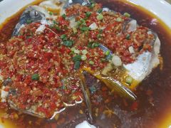剁椒鱼头-湖南人家湘菜馆(镇江路店)